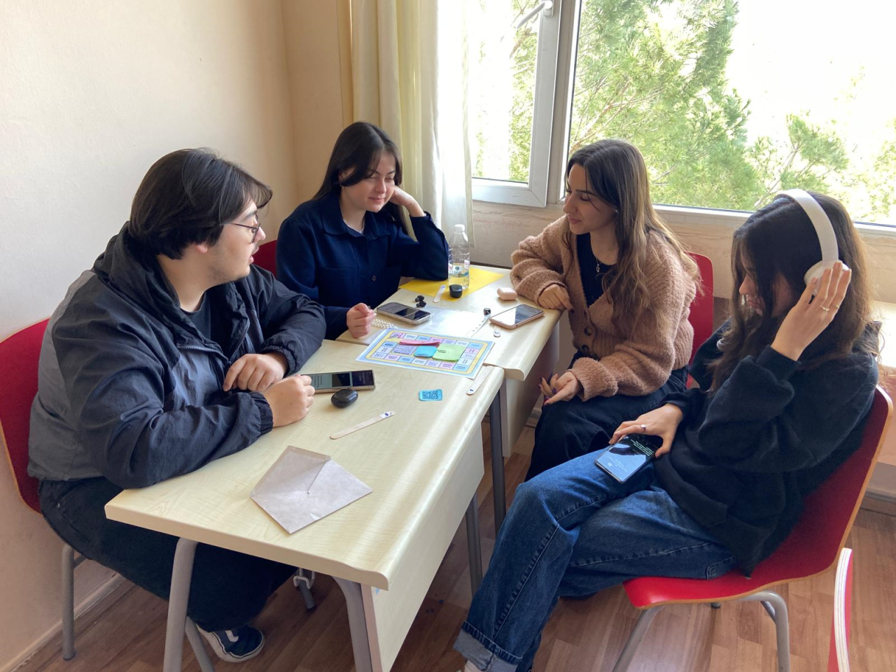 İngilizce Dinleme Becerilerini Geliştirmeye Yönelik 8 Haftalık Etkinlik Serisi Başarıyla Tamamlandı
